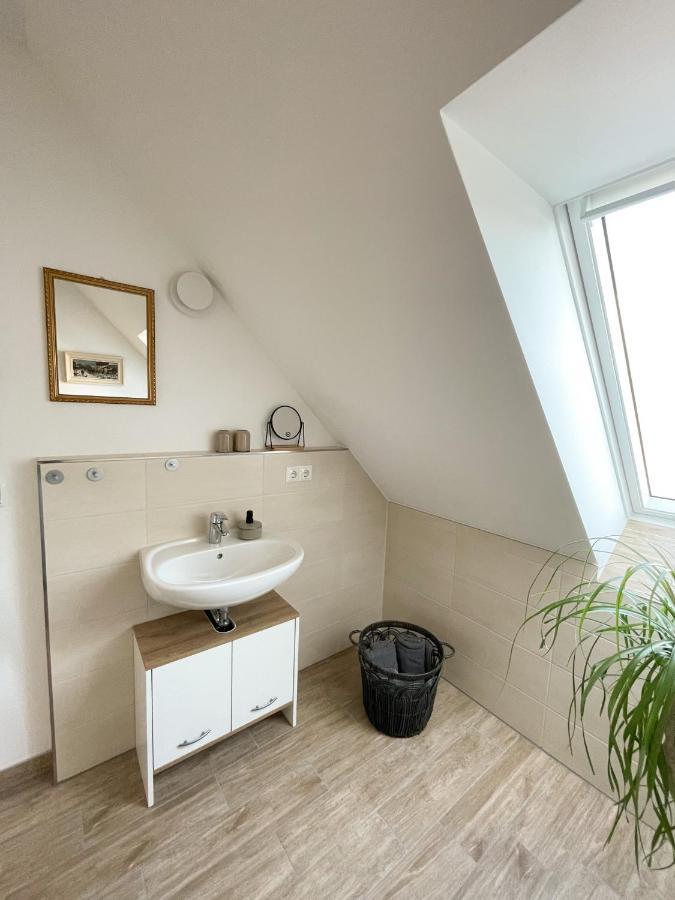 Ferienwohnung Kamrath Mit Wunderschoenem Ausblick 네우루핀 외부 사진