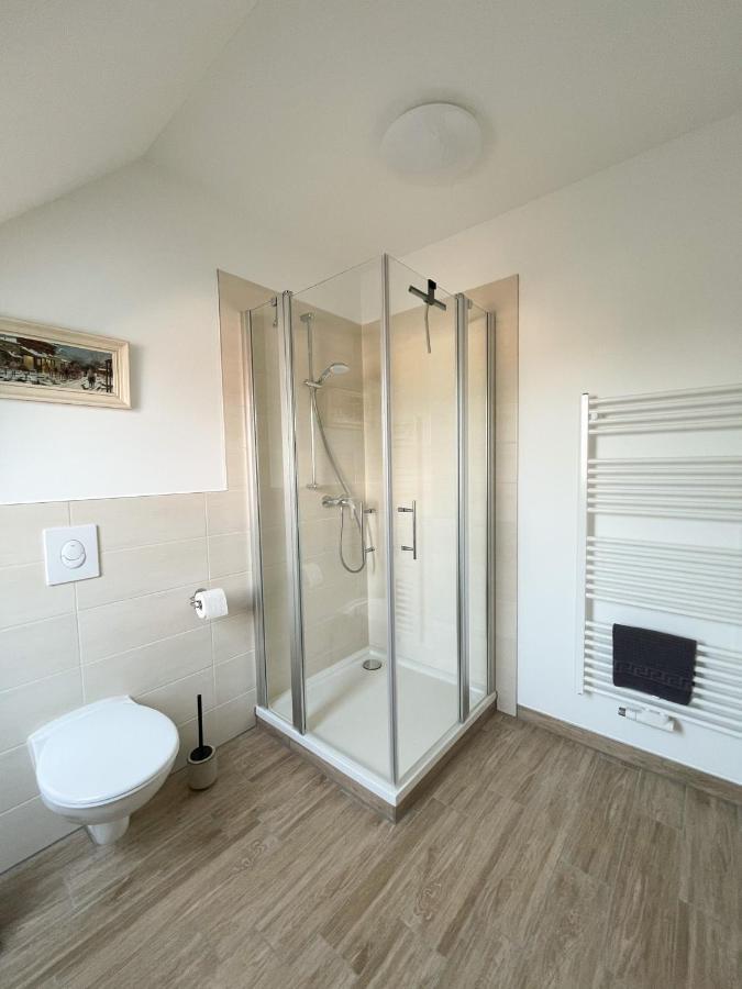 Ferienwohnung Kamrath Mit Wunderschoenem Ausblick 네우루핀 외부 사진